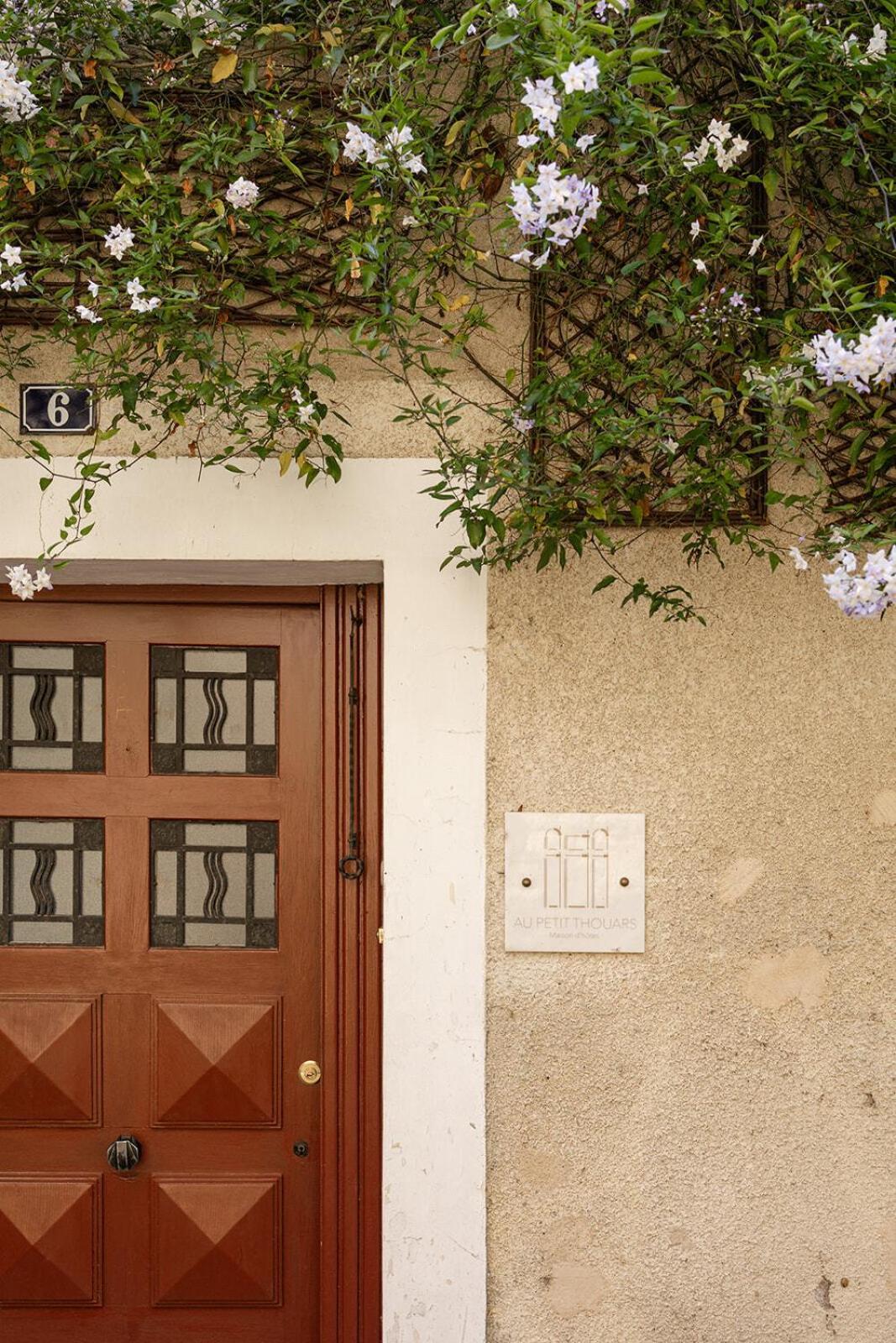 Au Petit Thouars Hotel Exterior photo